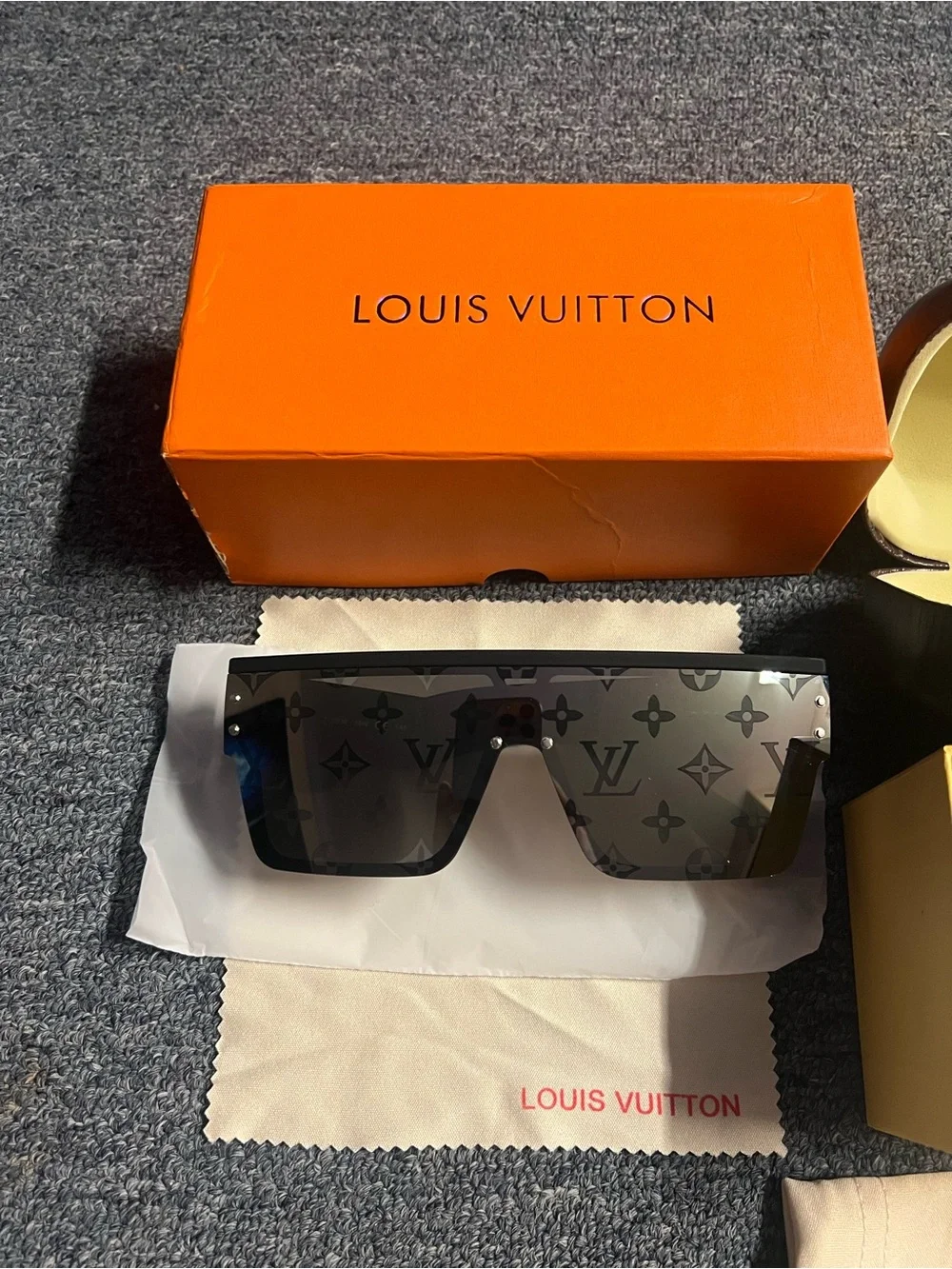 Louis Vuitton bold louis